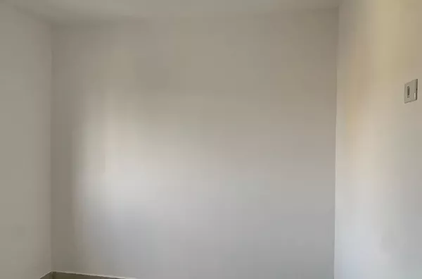 Apartamento com 02 dormitórios, sala, cozinha, banheiro e área de serviço - sem vaga de garagem