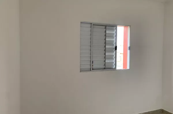 Apartamento com 02 dormitórios, sala, cozinha, banheiro e área de serviço - sem vaga de garagem