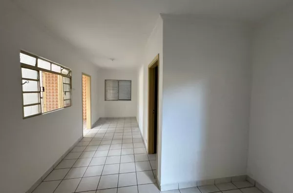 Casa para aluguel, 2 quarto(s),  Vila Campanella, São Paulo