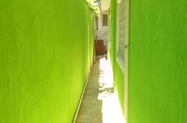 Amplo Imóvel com 2 Casas e Vista Privilegiada!