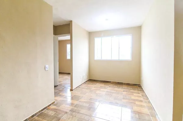 Apartamento com 02 dormitórios em Itaquera, com fácil acesso aos pontos de ônibus.