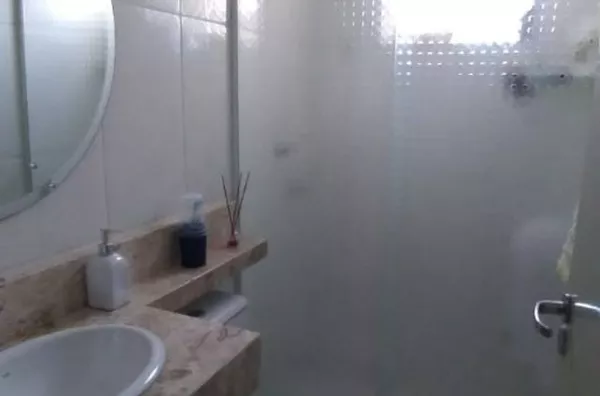 Apartamento 2 dormitórios com garagem 