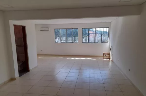 Conjunto com 5 Salas Comerciais | Estrutura Completa e Localização Estratégica