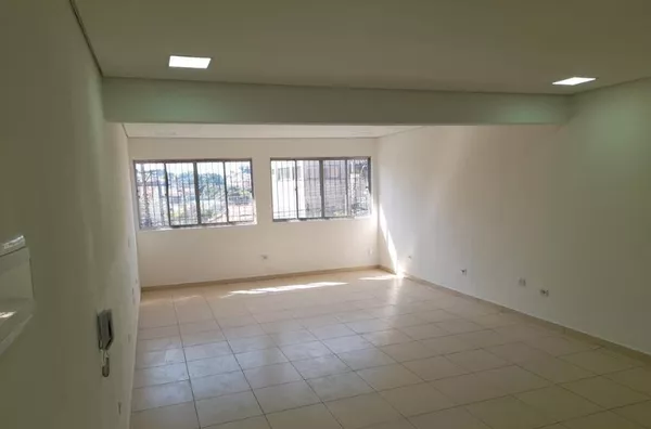 Conjunto com 5 Salas Comerciais | Estrutura Completa e Localização Estratégica
