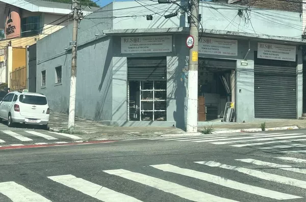Salão comercial  para venda e locação - localizado na Vila Re, São Paulo