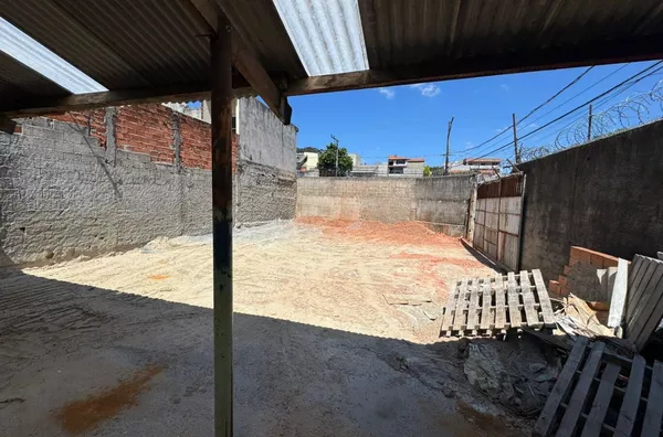 Terreno para venda e locação com aproximadamente 300m²