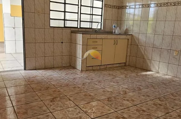 ALUGO ÓTIMA CASA NO BAIRRO MEDICINA!