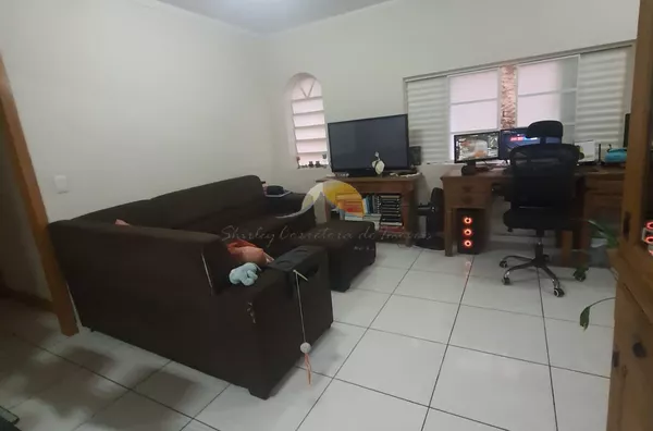 VENDO EXCELENTE APARTAMENTO NO BAIRRO VARGINHA!
