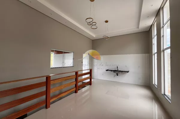 VENDO EXCELENTE CASA NO JARDIM CALIFORNIA!