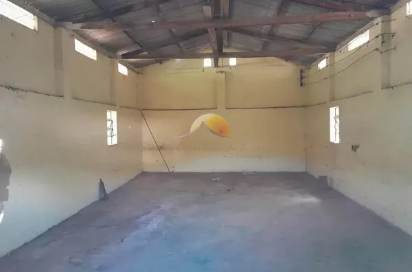 ALUGO ÓTIMO GALPÃO NO BAIRRO JURU!