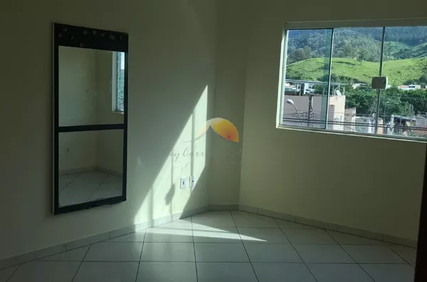 ALUGO ÓTIMO APARTAMENTO NO BAIRRO VARGINHA!