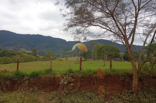 VENDO EXCELENTE TERRENO NO BAIRRO BIGUÁ 