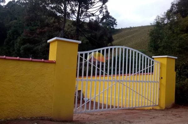 VENDE-SE TERRENO EM CONDOMÍNIO EM DELFIM MOREIRA