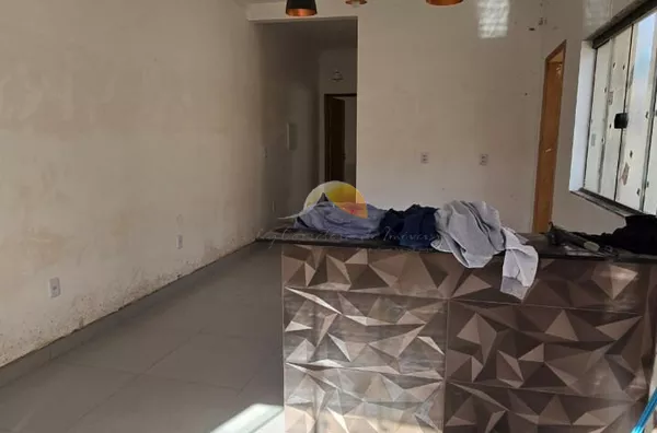 VENDO ÓTIMA CASA NO BAIRRO AVENIDA!