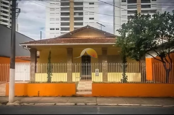VENDO EXCELENTE CASA NA AVENIDA BPS!