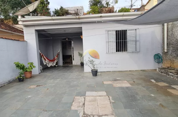 VENDE-SE CASA NO BAIRRO ESTIVA