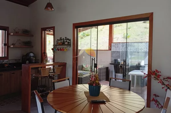 VENDO OU ALUGO PARA TEMPORADA EXCELENTE CHÁCARA EM PIRANGUÇU!