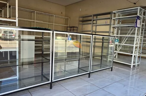 ALUGO PONTO COMERCIAL NO BAIRRO VARGINHA!