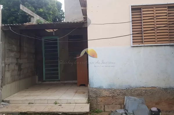 VENDO CASA DE 1 DORMITÓRIO NO REBOURGEON