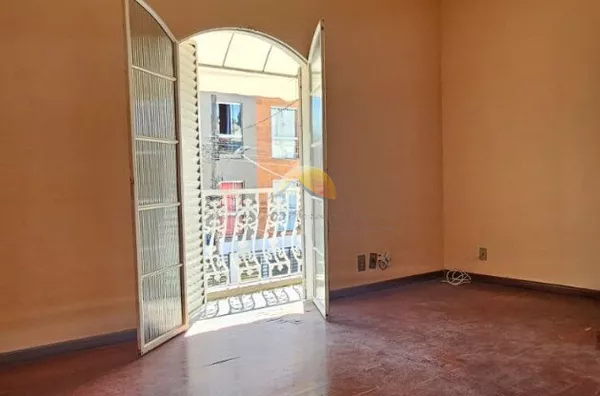 VENDO CASA PRÓXIMA A UNIFEI!