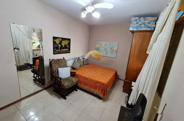 VENDE-SE ÓTIMO SOBRADO NO BAIRRO AVENIDA