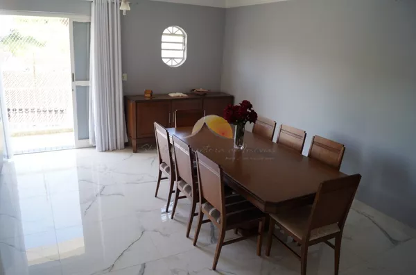 VENDO EXCELENTE APARTAMENTO NO MORRO CHIC!