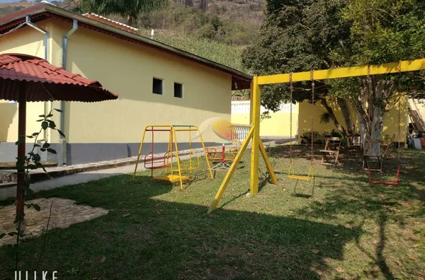 VENDO ÓTIMA CHÁCARA EM SÃO JOSÉ DO ALEGRE