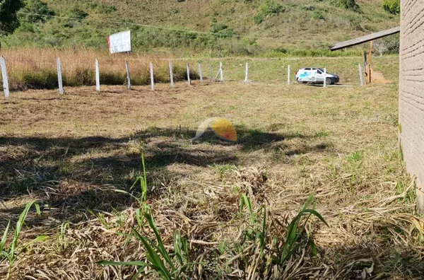 VENDE-SE TERRENO PRÓXIMO A ITAJUBÁ