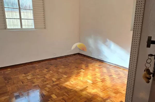 VENDE-SE DUAS CASAS NO BAIRRO VARGINHA