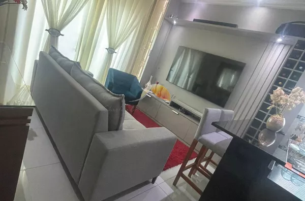 VENDO EXCELENTE CASA NO REBOURGEON!