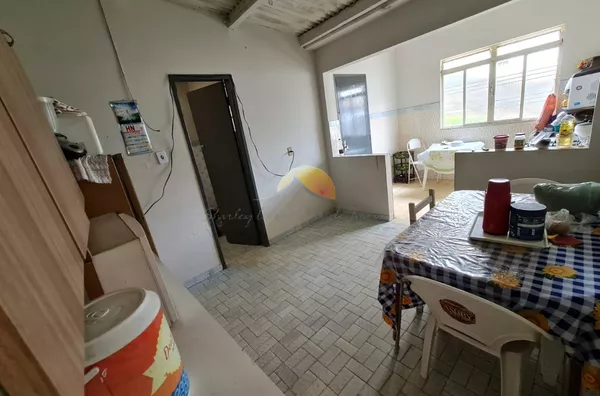 VENDO CASA NO BAIRRO CANTINA