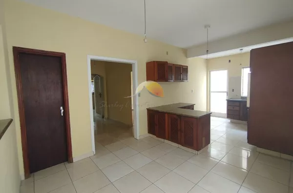 ALUGO ÓTIMA CASA NO BAIRRO SÃO VICENTE.