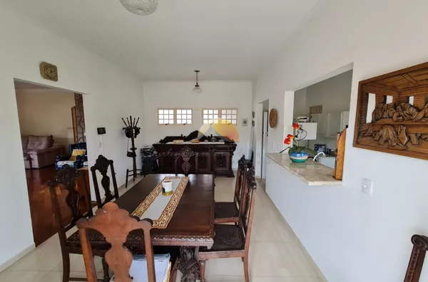 VENDO BELA CASA NO CENTRO DE ITAJUBÁ!