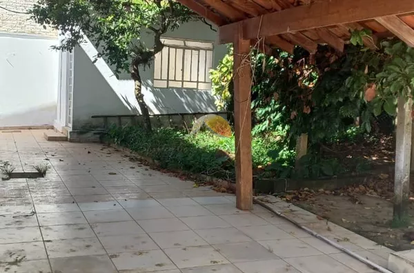 VENDO ÓTIMA CASA NO BAIRRO BOA VISTA