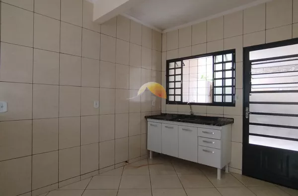VENDO CASA NO BAIRRO VARGINHA, ITAJUBÁ-MG - Foto 1