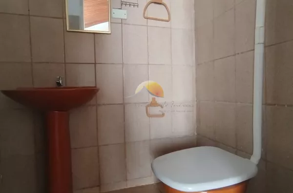 ALUGA-SE EXCELENTE KITNET NO BAIRRO MORRO CHIC!