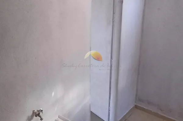 ALUGA-SE KITNET NO BAIRRO AVENIDA!