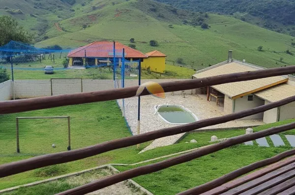 VENDO ÓTIMA CHÁCARA EM MARIA DA FÉ!