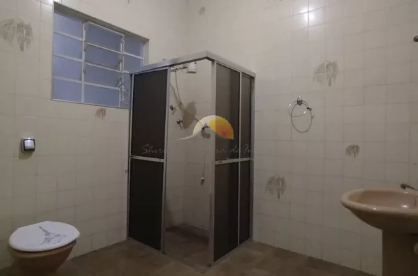 ALUGO, VENDO OU TROCO ÓTIMA CASA NO BAIRRO VARGINHA! - Foto 12