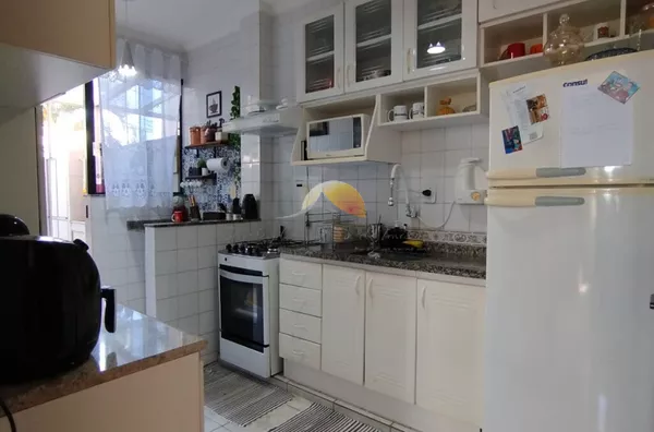 VENDO ÓTIMO APARTAMENTO TÉRREO NO BAIRRO BOA VISTA 