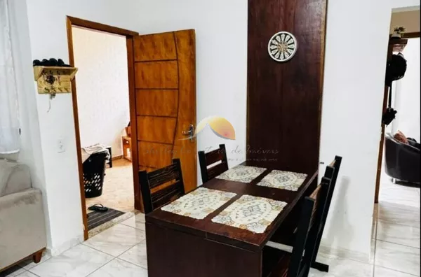 VENDO EXCELENTE CASA NO BAIRRO SANTA TEREZINHA
