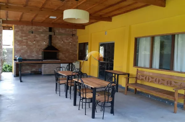 VENDO OU ALUGO P/TEMPORADA ÓTIMO SÍTIO NO BAIRRO ANO BOM!