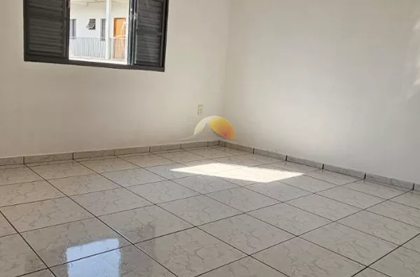 ALUGO ÓTIMA CASA NO BAIRRO MEDICINA!