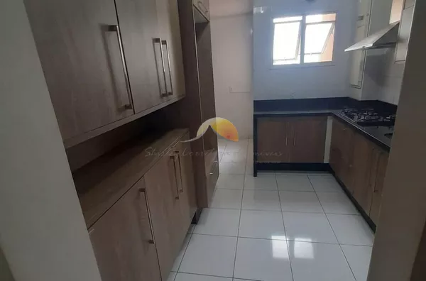 VENDO ÓTIMO APARTAMENTO NO BAIRRO VARGINHA! - Foto 3