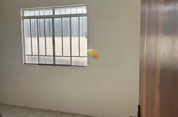 ALUGO EXCELENTE CASA NO BAIRRO PORTO VELHO 