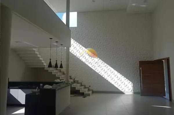 VENDO ÓTIMA CASA DE ALTO PADRÃO EM DELFIM MOREIRA!