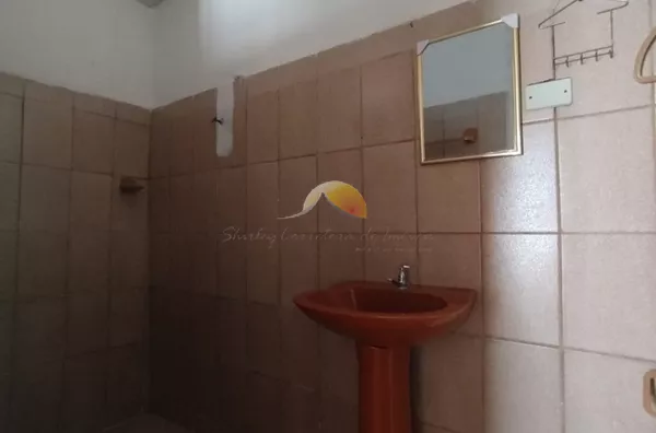 ALUGA-SE EXCELENTE KITNET NO BAIRRO MORRO CHIC!