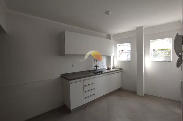 VENDO ÓTIMO APARTAMENTO NO BAIRRO PORTO VELHO