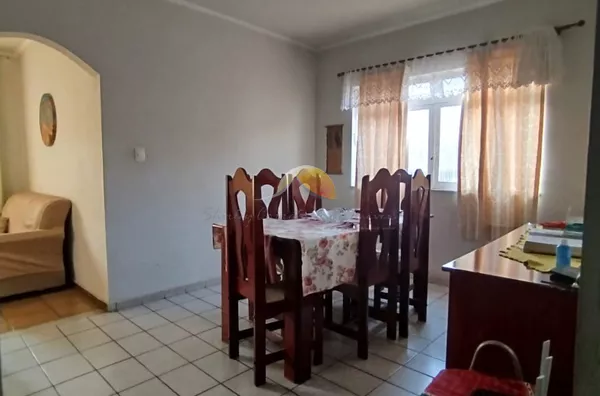VENDO EXCELENTE APARTAMENTO TÉRREO NO BAIRRO AVENIDA!