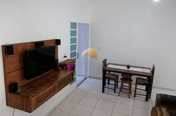 VENDE-SE CASA NO BAIRRO VARGINHA